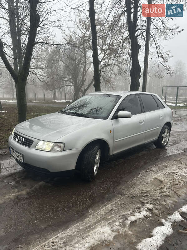 Хэтчбек Audi A3 2000 в Глобине