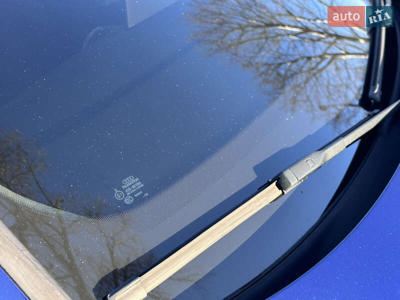 Седан Audi A3 2014 в Ромнах