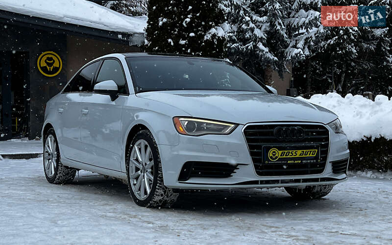 Седан Audi A3 2015 в Львове