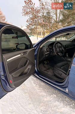 Седан Audi A3 2014 в Львове