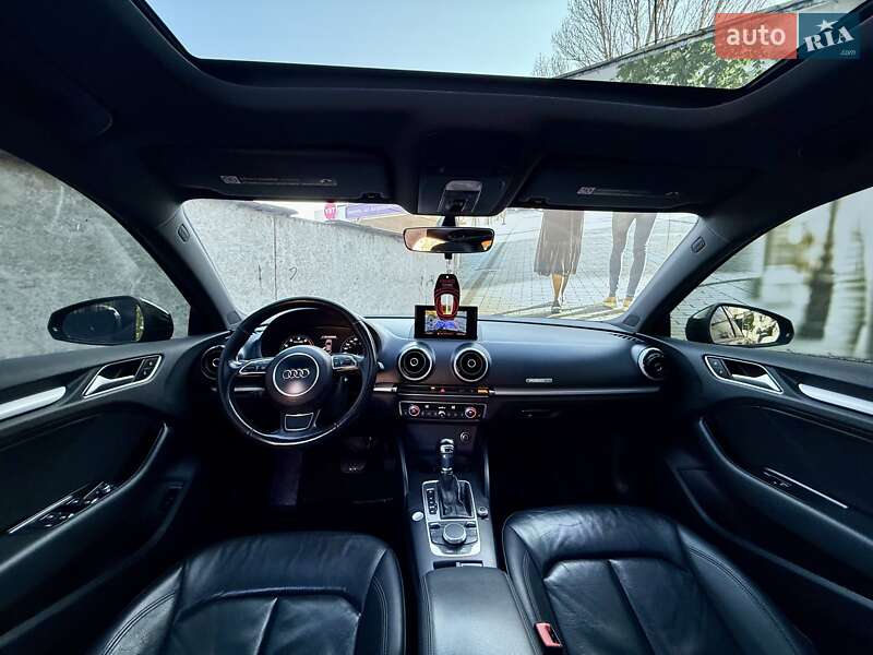 Седан Audi A3 2016 в Одессе