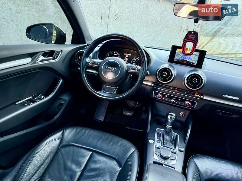 Седан Audi A3 2016 в Одессе