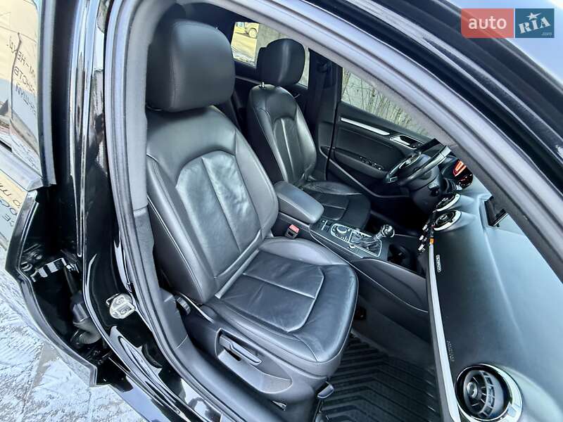 Седан Audi A3 2016 в Одессе