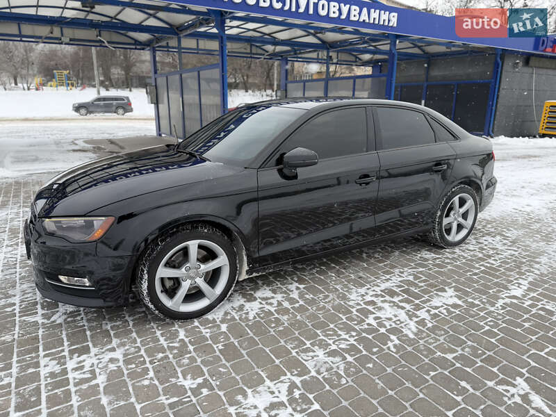 Седан Audi A3 2016 в Харькове