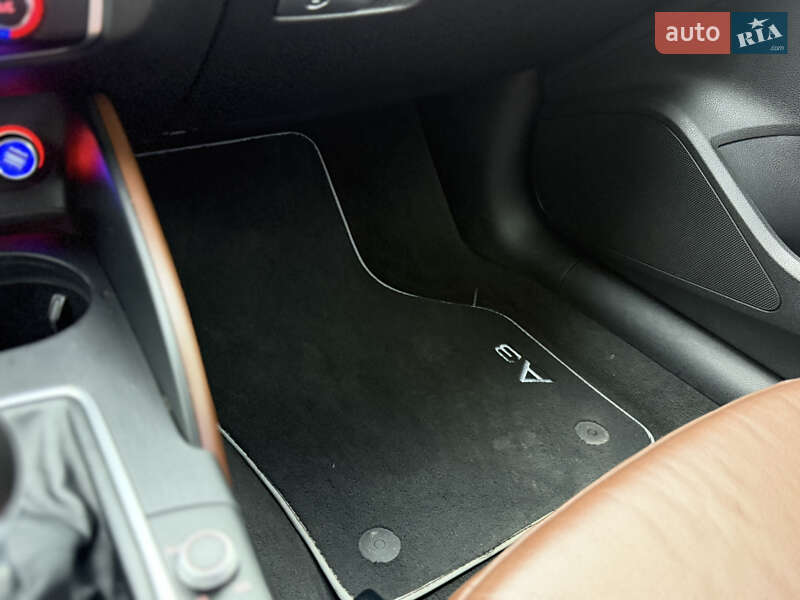 Седан Audi A3 2016 в Харькове