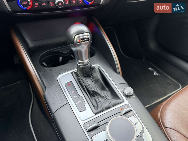 Седан Audi A3 2016 в Харькове