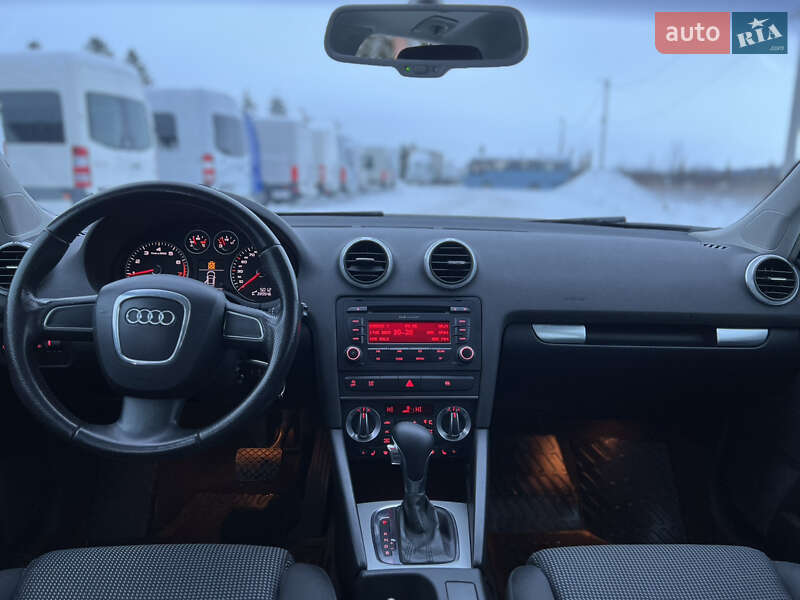 Хэтчбек Audi A3 2009 в Староконстантинове