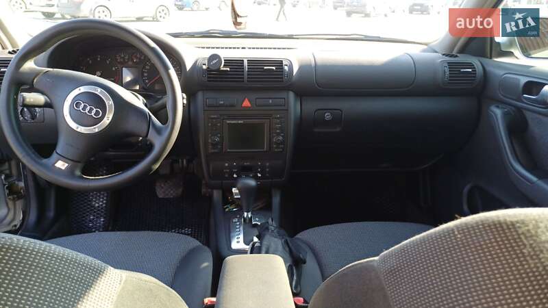 Хэтчбек Audi A3 2002 в Киеве
