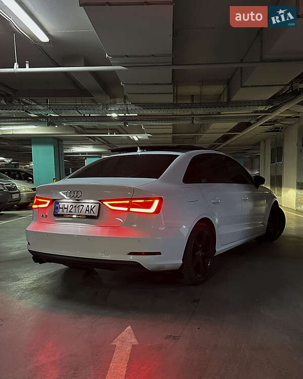 Седан Audi A3 2015 в Одесі