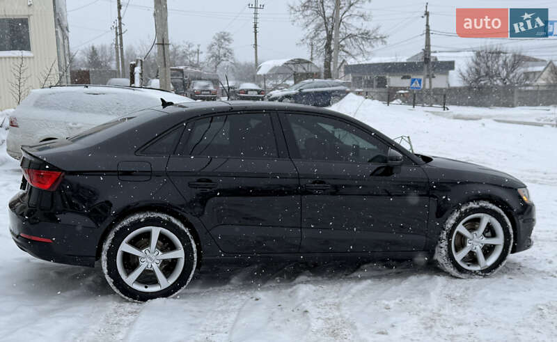 Седан Audi A3 2015 в Запоріжжі