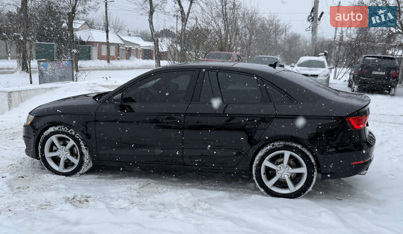 Седан Audi A3 2015 в Запоріжжі