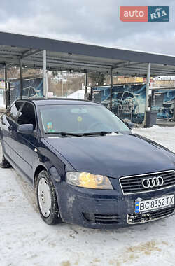 Хэтчбек Audi A3 2004 в Сходнице