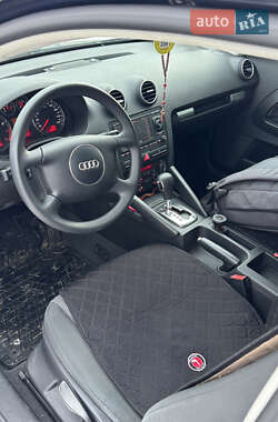 Хэтчбек Audi A3 2004 в Сходнице