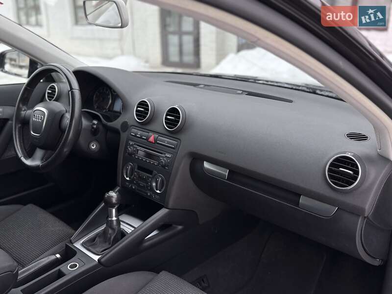 Хэтчбек Audi A3 2007 в Красилове фото 89 Хэтчбек Audi A3 2007 в Красилове