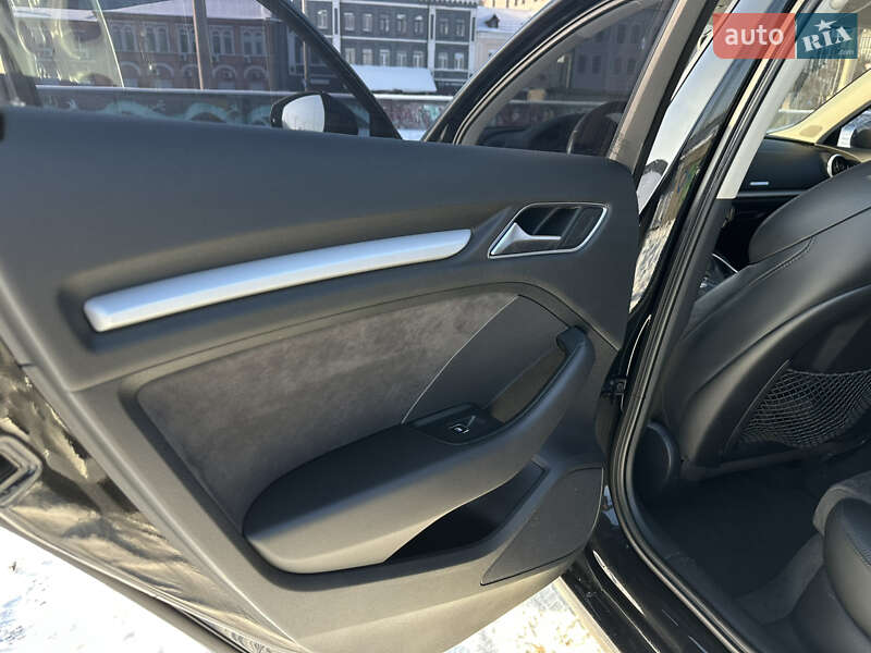 Хетчбек Audi A3 2016 в Києві