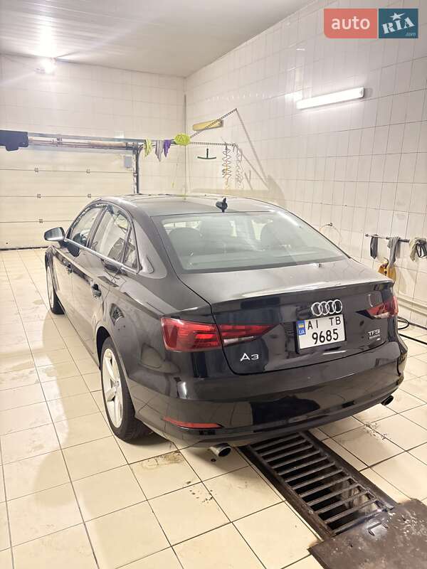 Седан Audi A3 2016 в Києві