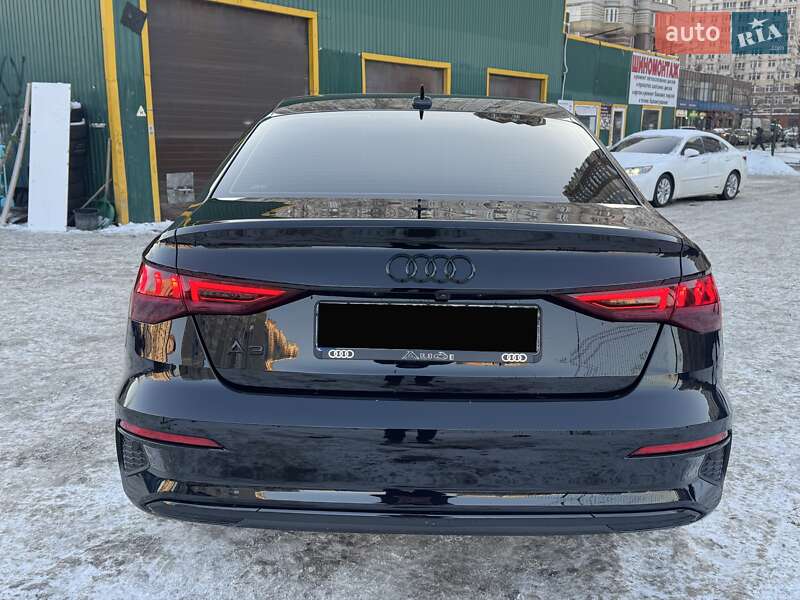 Седан Audi A3 2023 в Киеве