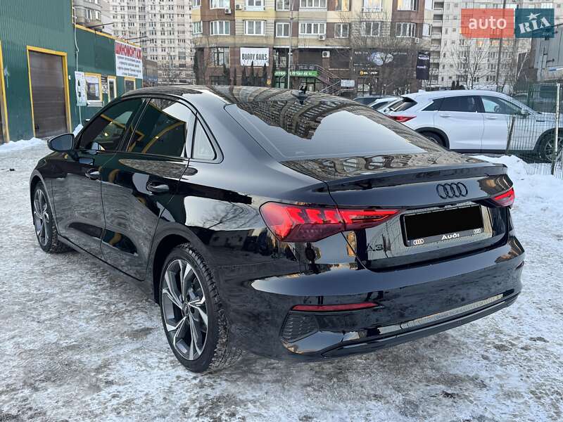 Седан Audi A3 2023 в Киеве