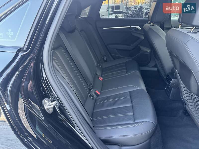 Седан Audi A3 2023 в Киеве