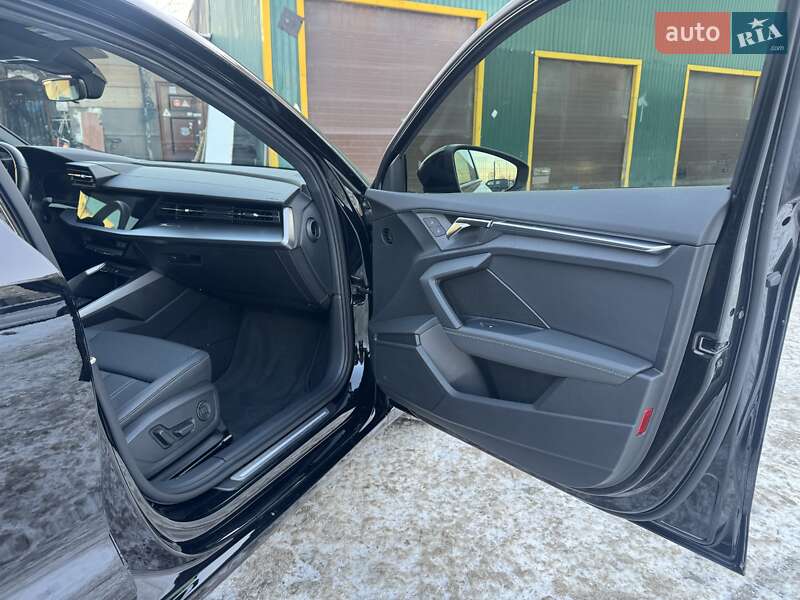Седан Audi A3 2023 в Киеве