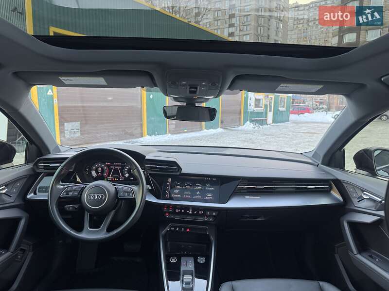 Седан Audi A3 2023 в Киеве