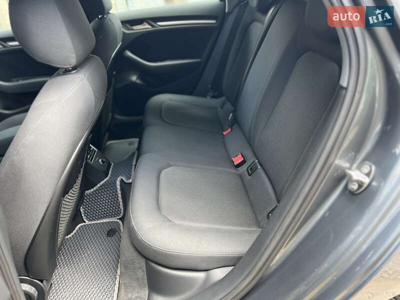 Хетчбек Audi A3 2019 в Львові