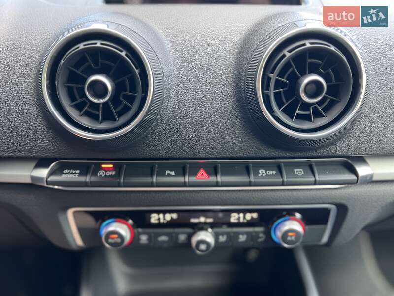 Хетчбек Audi A3 2019 в Львові