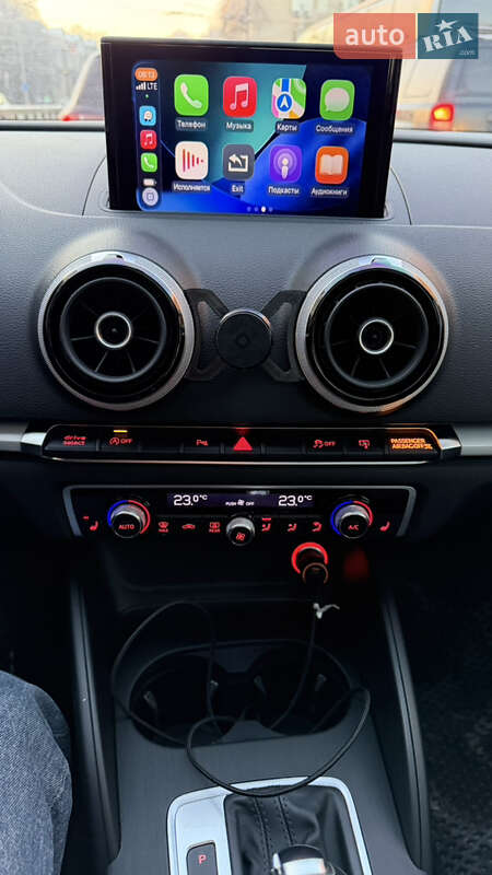 Седан Audi A3 2015 в Киеве