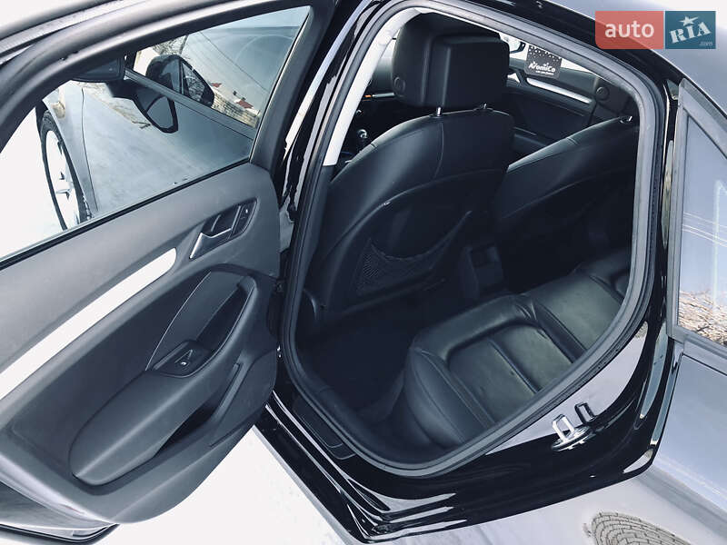 Седан Audi A3 2015 в Ірпені