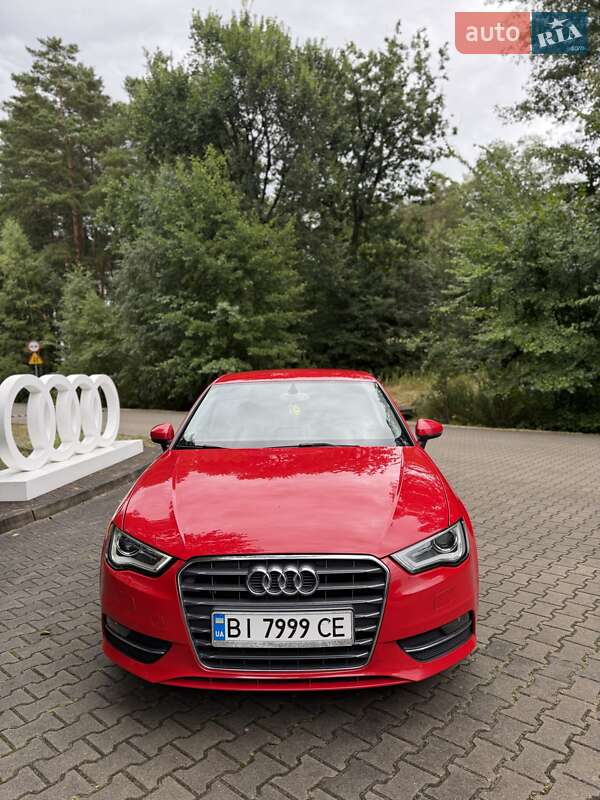 Хетчбек Audi A3 2014 в Гадячі