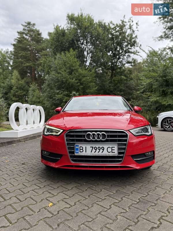 Хетчбек Audi A3 2014 в Гадячі