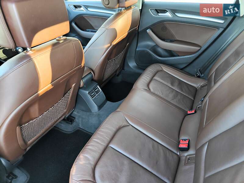 Седан Audi A3 2015 в Києві