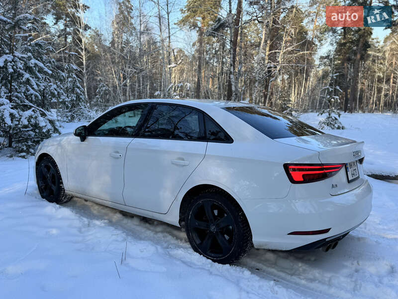 Седан Audi A3 2017 в Києві