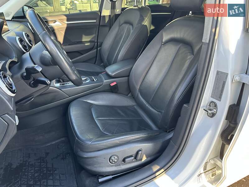 Седан Audi A3 2014 в Киеве