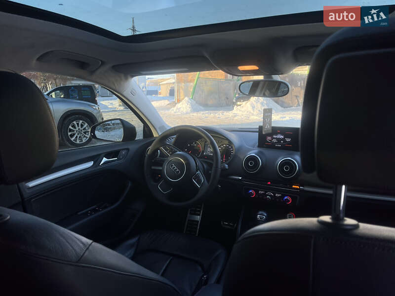Седан Audi A3 2015 в Чернігові