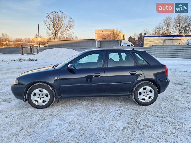 Хэтчбек Audi A3 2001 в Ровно