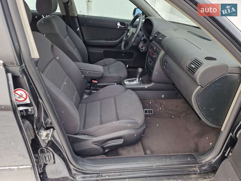 Хэтчбек Audi A3 2001 в Ровно