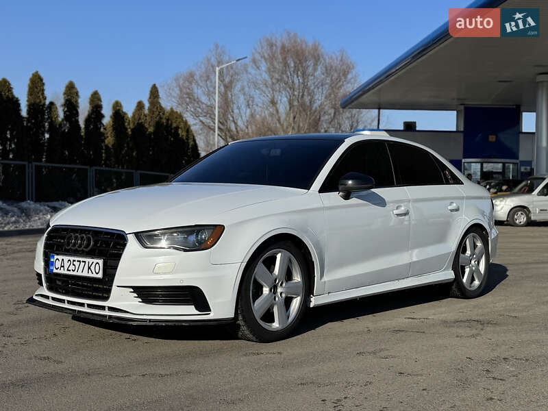 Седан Audi A3 2015 в Черкассах
