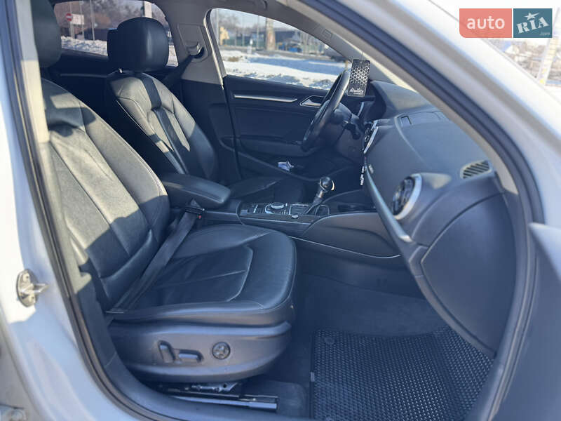 Седан Audi A3 2015 в Черкассах