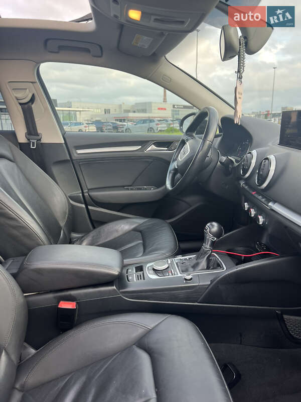 Хэтчбек Audi A3 2015 в Львове