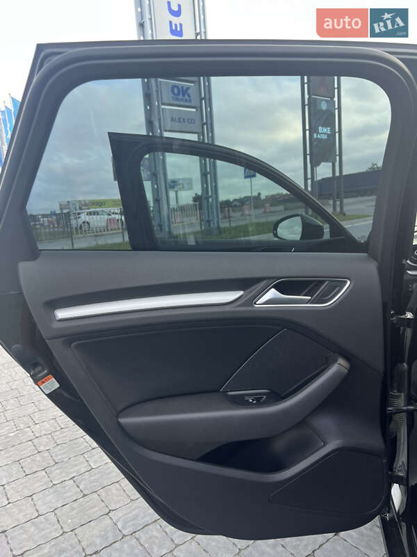 Хэтчбек Audi A3 2015 в Львове