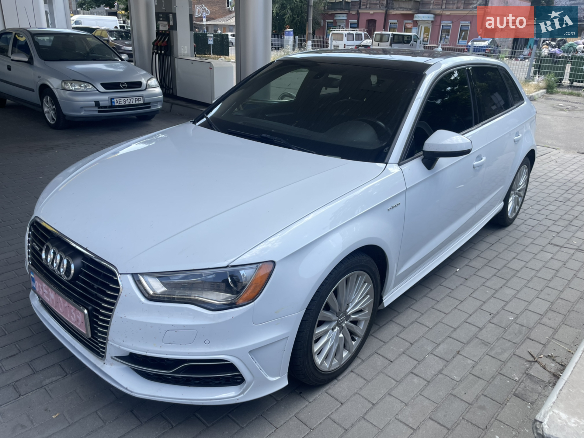 Audi A3 2016 VIN WAUUPBFF8GA108548 фото оголошення 3 з 16