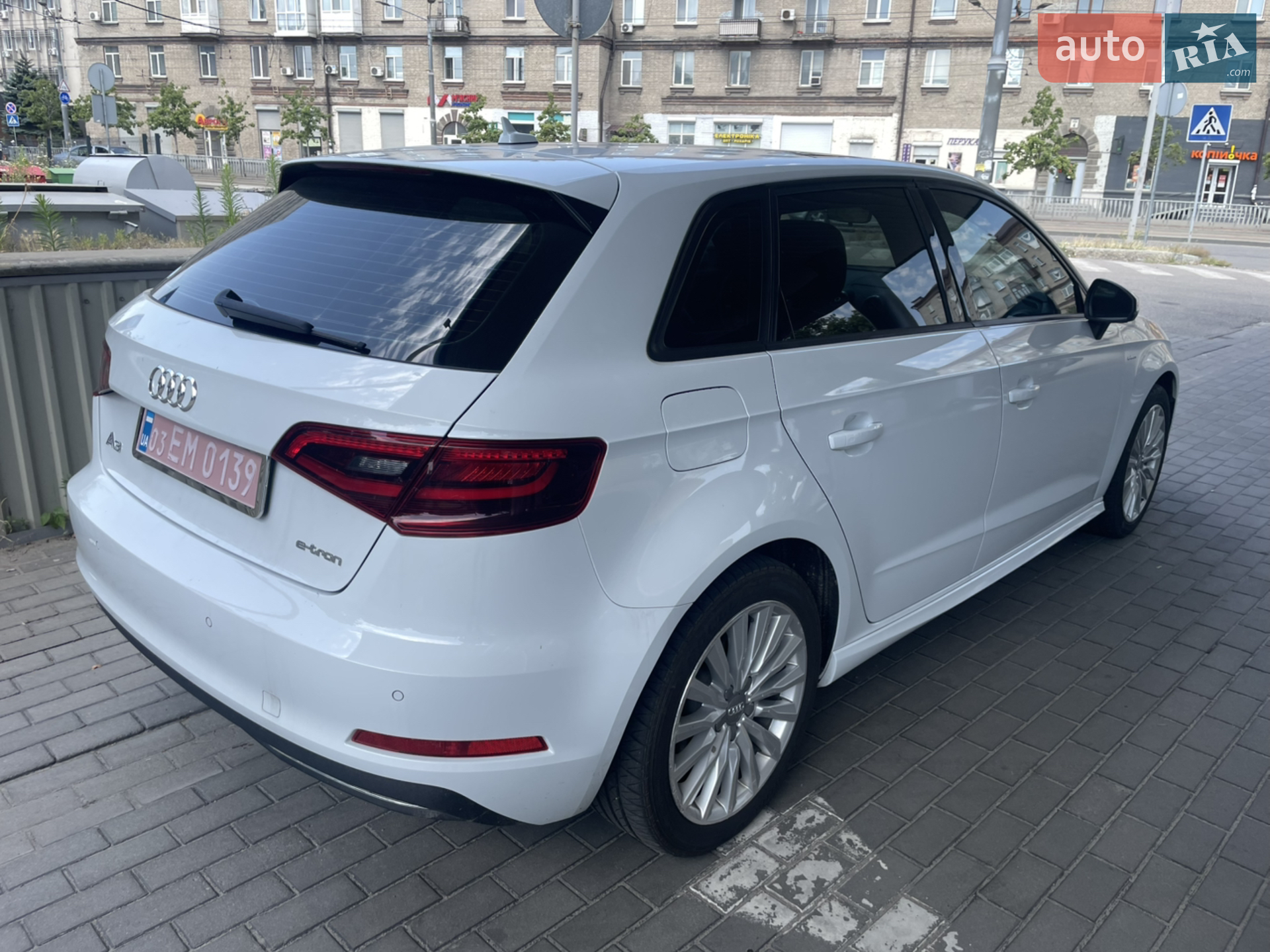 Audi A3 2016 VIN WAUUPBFF8GA108548 фото оголошення 5 з 16