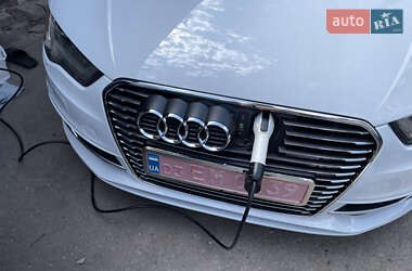 Хэтчбек Audi A3 2016 в Днепре