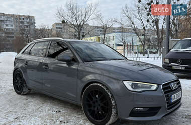 Хетчбек Audi A3 2016 в Києві