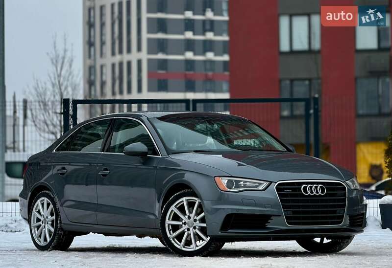 Седан Audi A3 2015 в Киеве