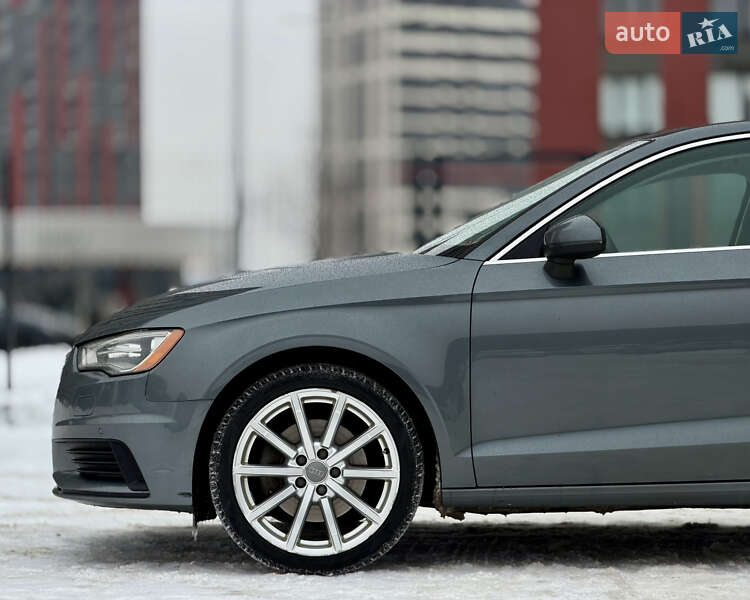 Седан Audi A3 2015 в Киеве