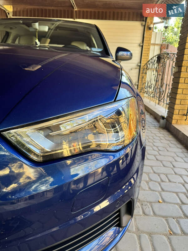 Седан Audi A3 2015 в Кривом Роге