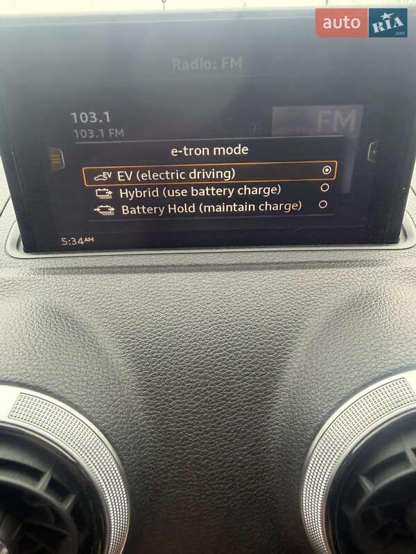 Хэтчбек Audi A3 2018 в Киеве