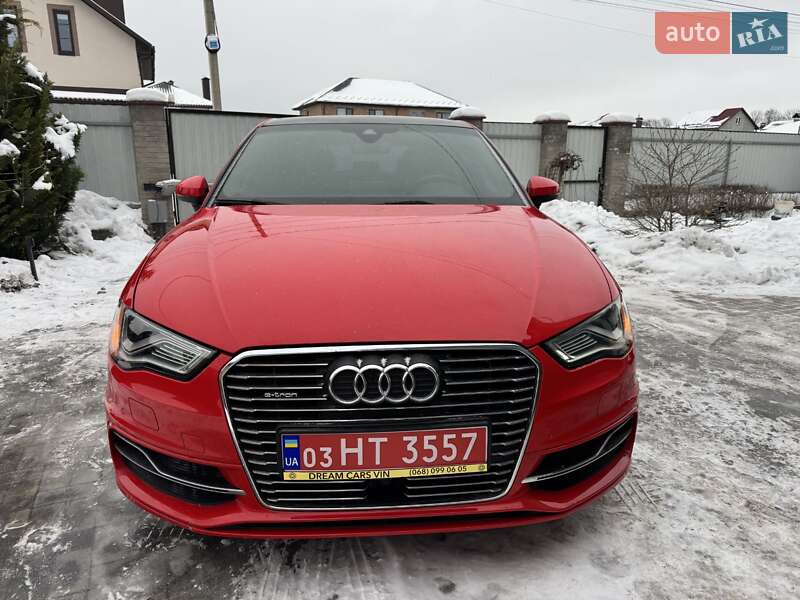 Хетчбек Audi A3 2015 в Вінниці